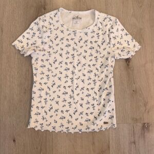 Hollister Blue Floral Ribbed Lettuce Edge Baby Tee White Short Sleeve Small